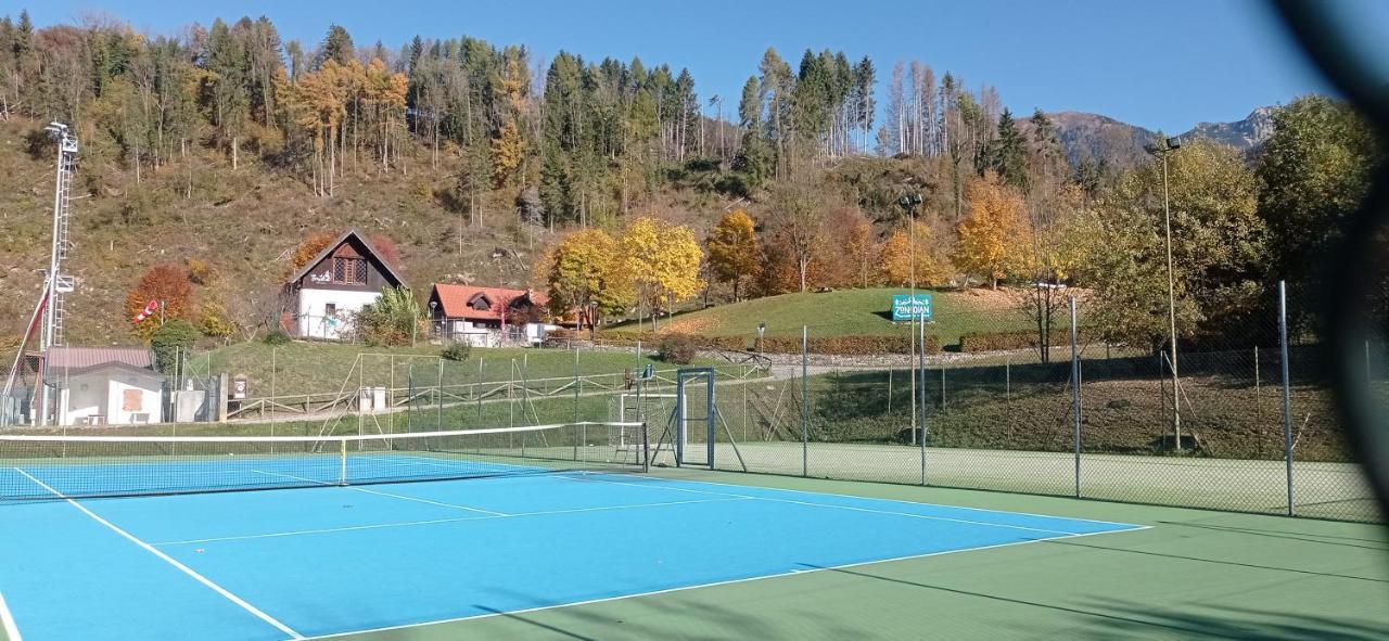 Camping & Caravan Zoncolan Ovaro Εξωτερικό φωτογραφία