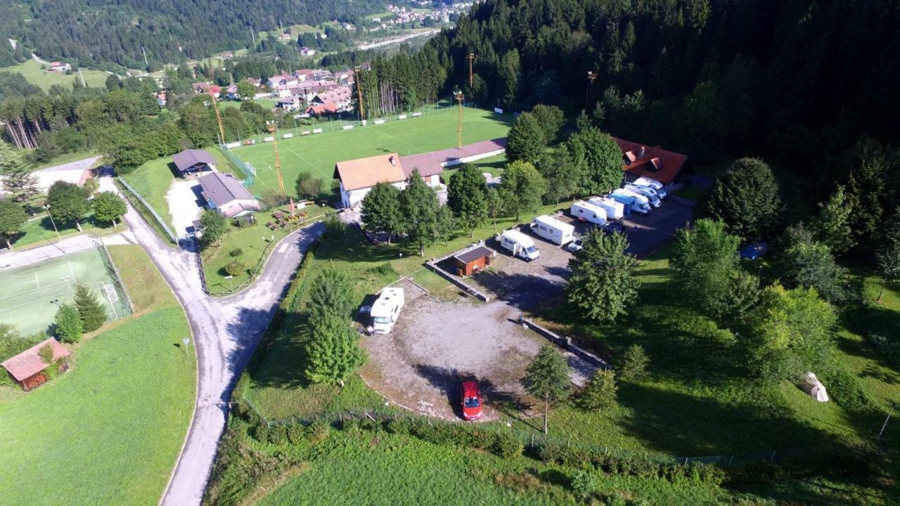 Camping & Caravan Zoncolan Ovaro Εξωτερικό φωτογραφία